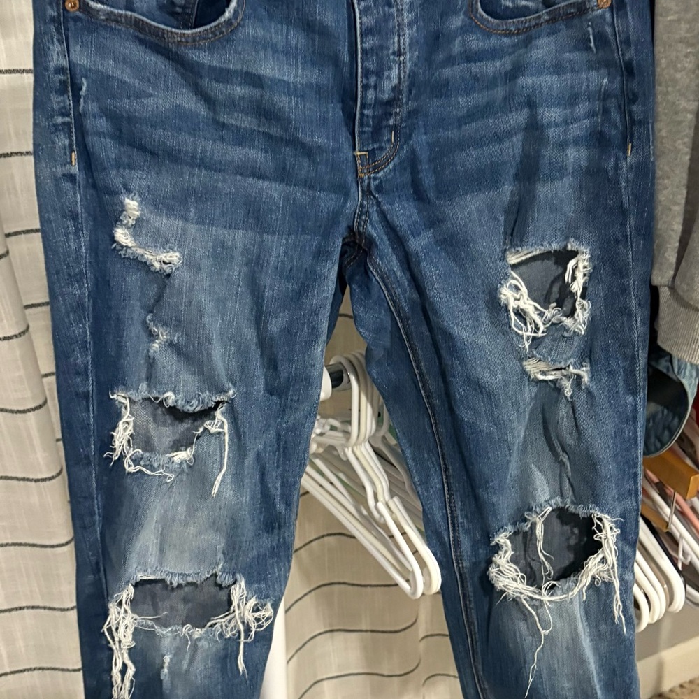 American Eagle Outfitters Women's Distressed Blue Boyfriend Jeans